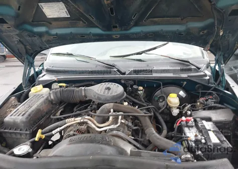 1998 Dodge Dakota Slt/Sport from USA, damaged, VIN 1B7GL22Y1WS729366